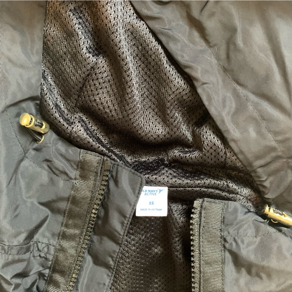 Old Navy Active RainJacket BOGO $5 - Picture 4 of 5